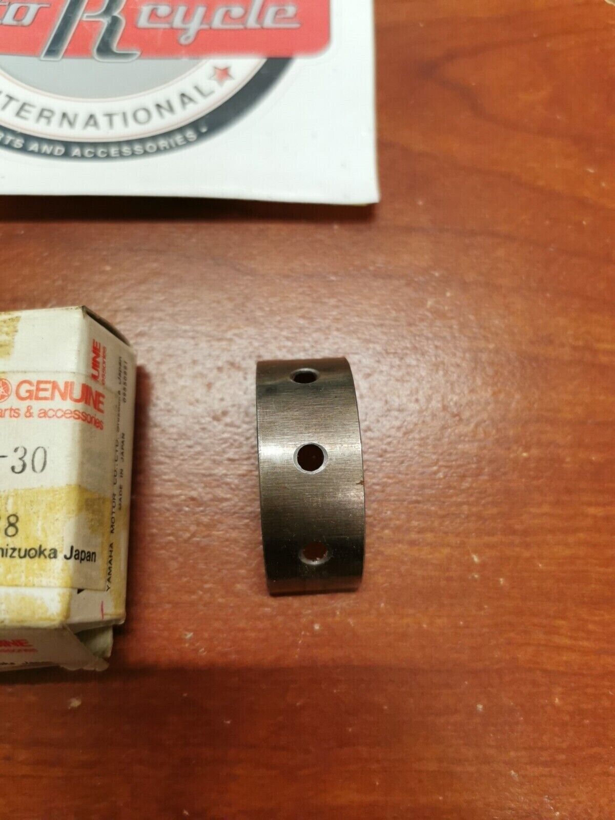 NOS Yamaha CRANKSHAFT PLANE BEARING 26H-11416-30-00 SUB. 1FK-11416-31-00 Y98