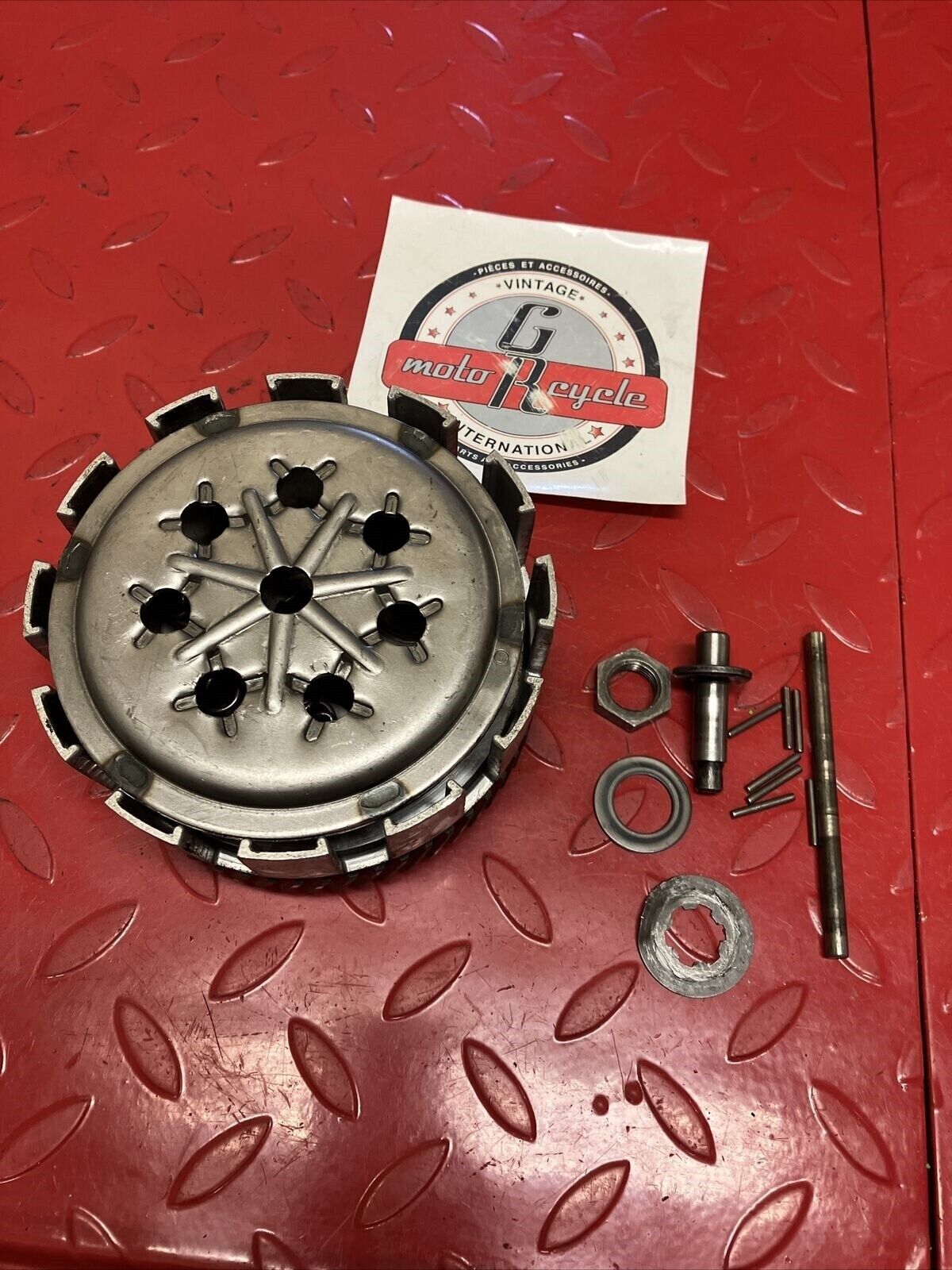 Suzuki RV125 1973 clutch basket hub pressure plate assembly