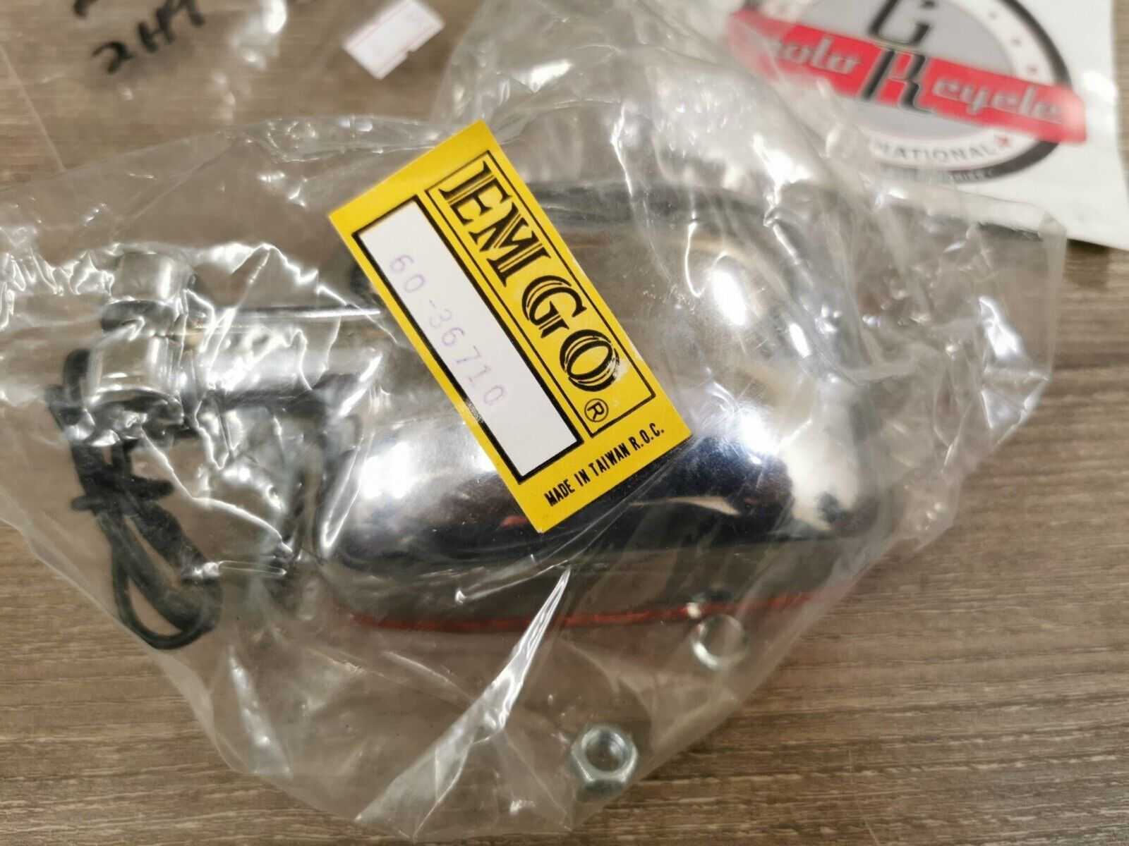 NOS EMGO XJ750 XS1100 Turn Signal Front  60-36710 J36