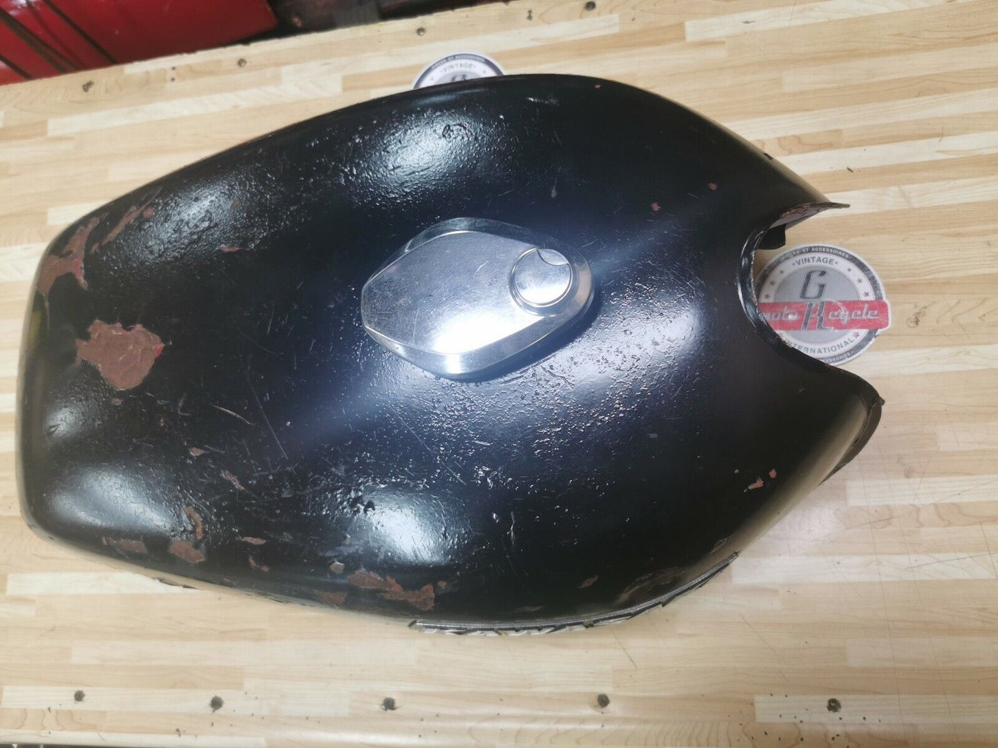 Kawasaki KZ650 C KZ650 Custom 1979 fuel tank gas petrol reservoir 1978 1977 .