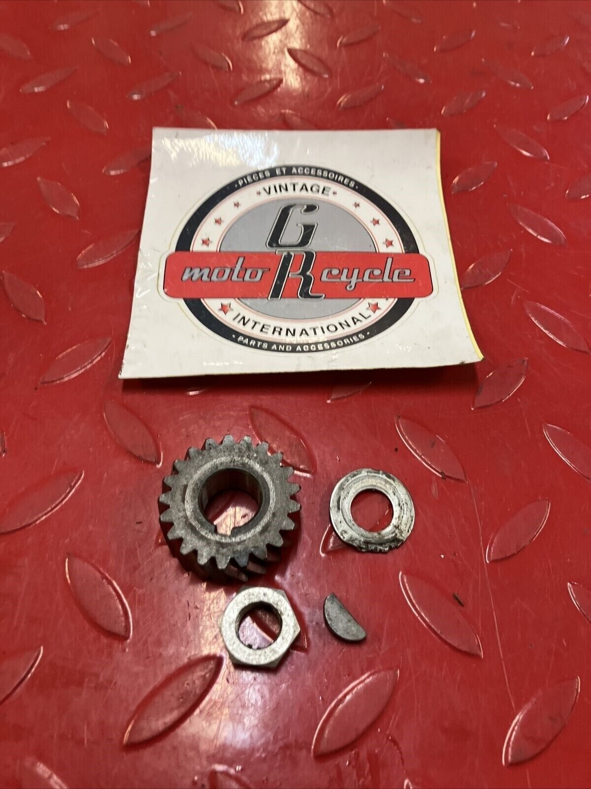 Kawasaki G5 1972 primary drive gear