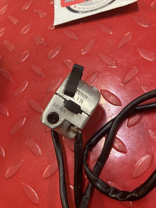 Suzuki RV90 1976 handle switch assembly headlight turn signal horn