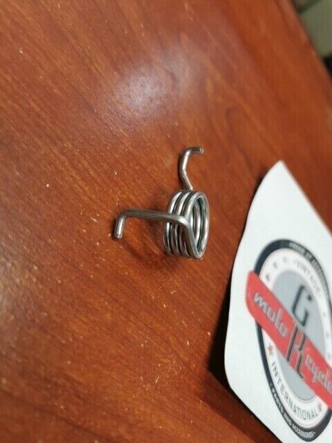 NOS Yamaha DT100 DT125 DT1C DT250 DT400 TY250 SPRING 90508-26139-00 Y111