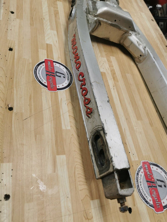 Yamaha YZ125 1987 swingarm rear arm swinging chain adjuster 1988