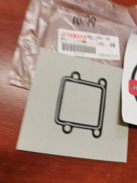 NOS Yamaha CG50 CW50 VALVE SEAT GASKET 3WX-13621-00-00 Y102