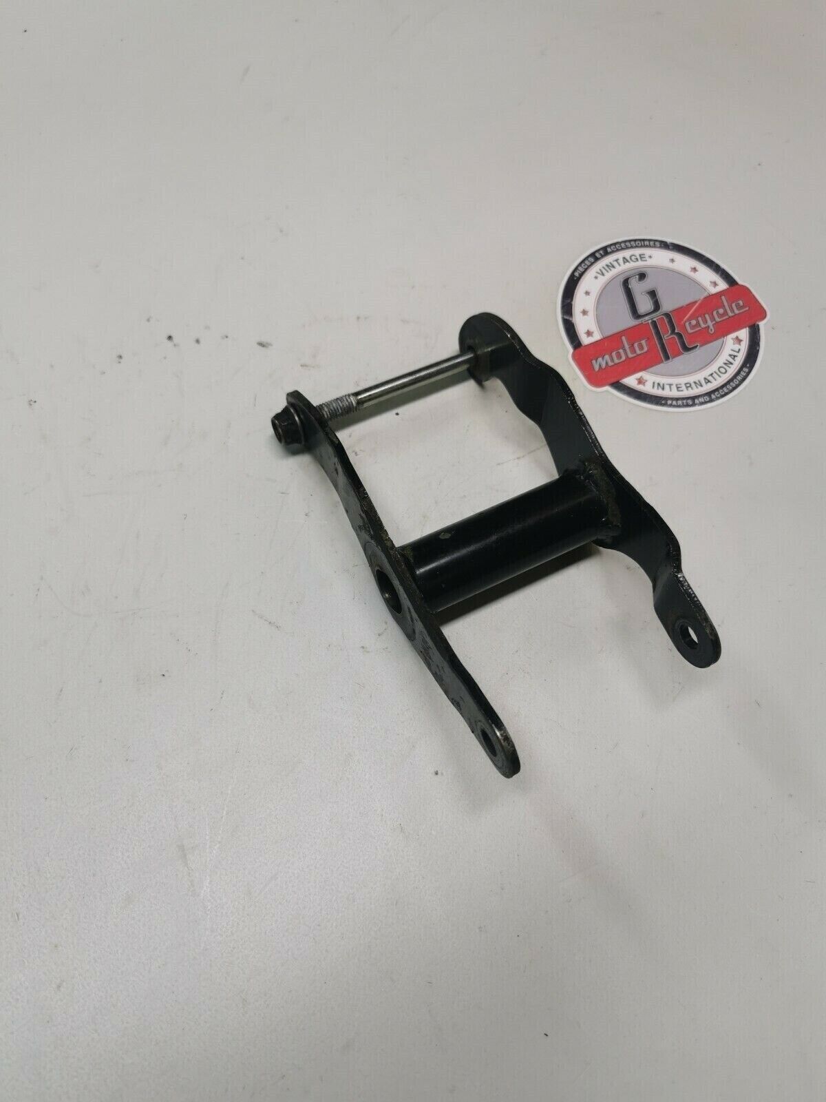 Suzuki PE175 1982 motor engine mounting plate mount hanger 1983 1984