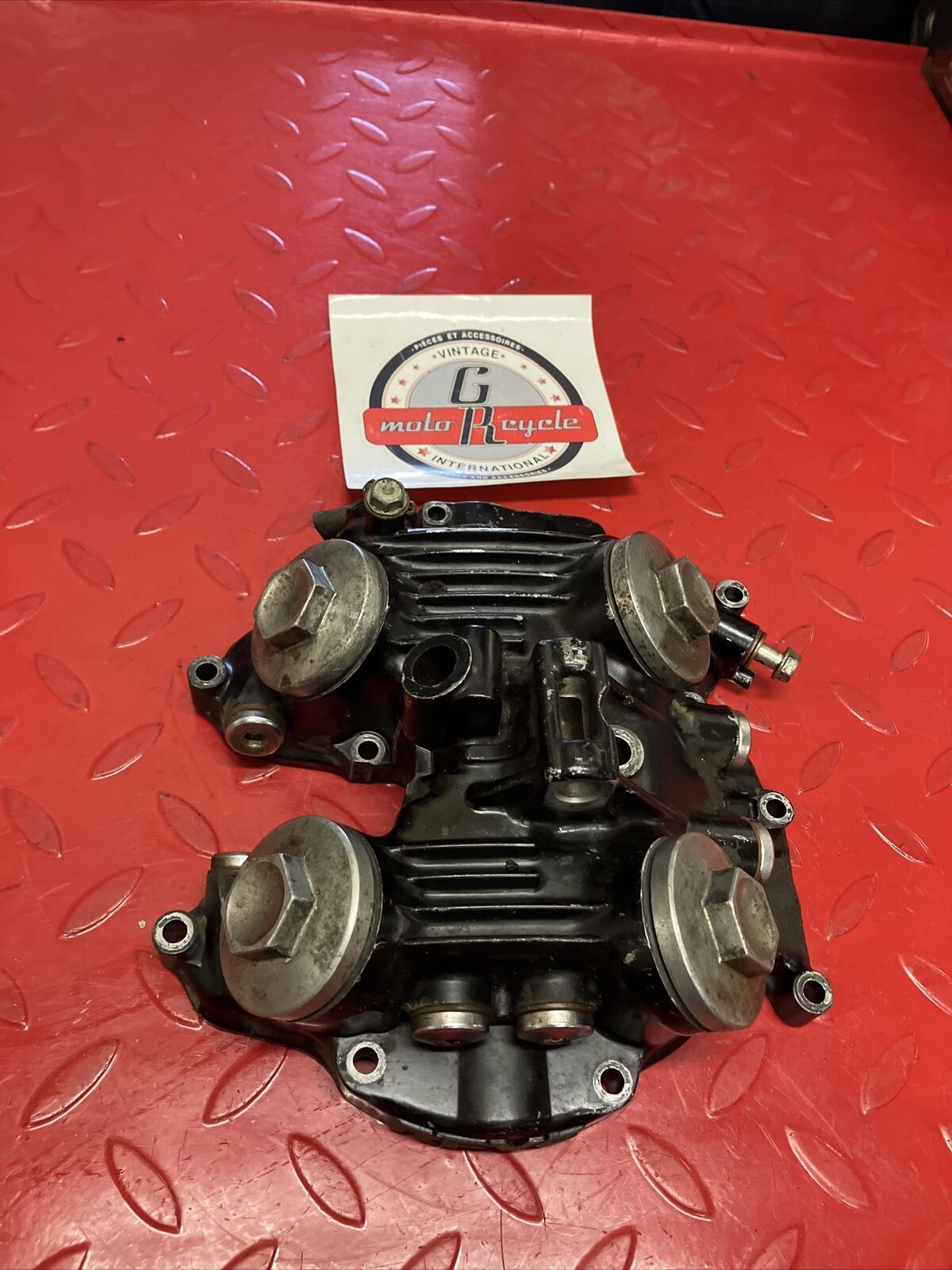 Honda XL350R 1984 cylinder head cover valve cover