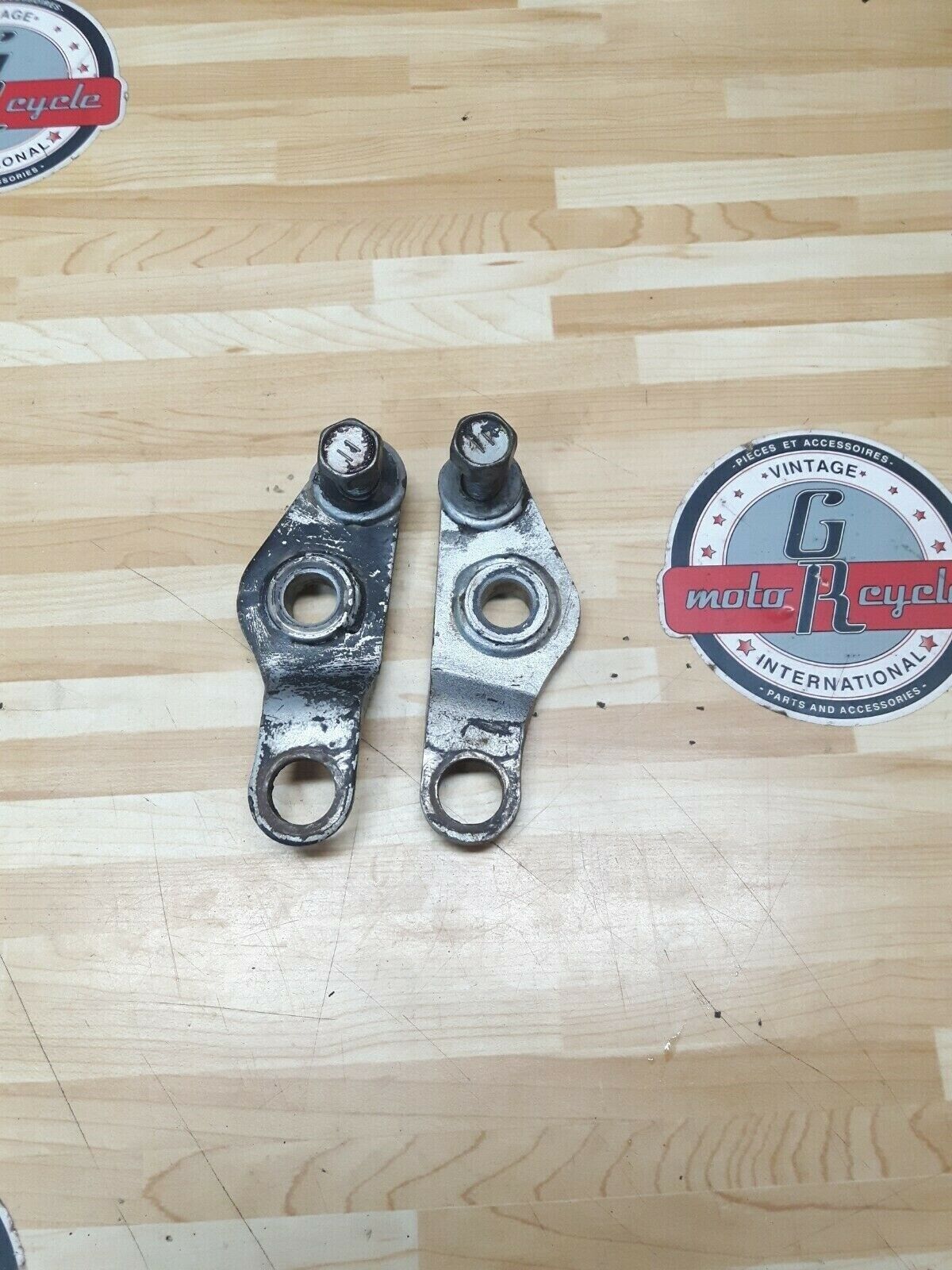 Kawasaki KX250 1993 rear shock absorber bracket plate 32037-1581 KX125 1992