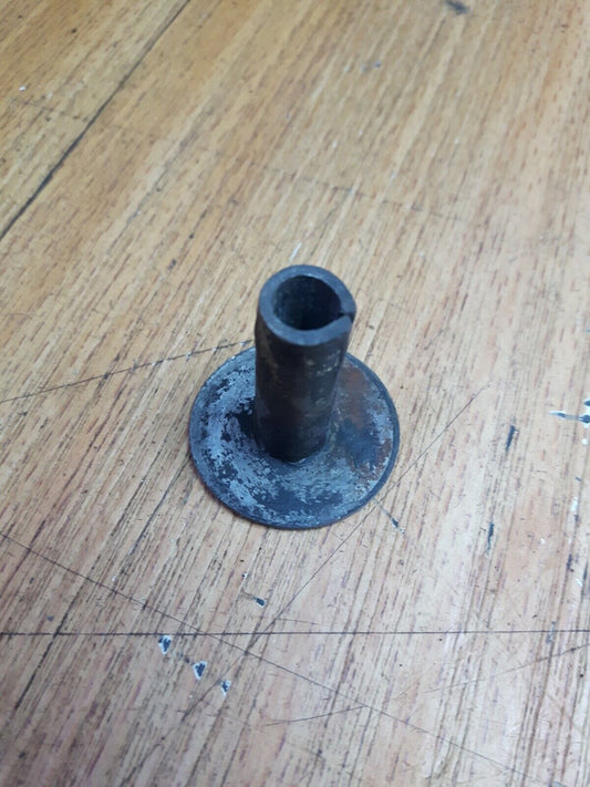 Honda CR250R 1986 gas fuel tank setting spacer collar