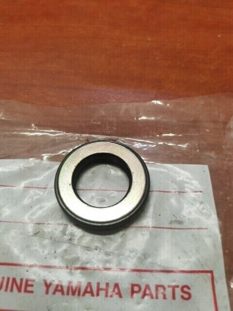 NOS Yamaha XS750 XS850 OIL SEAL SD-TYPE 93102-24154-00 Y163