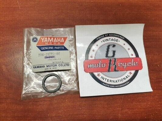 NOS Yamaha CAP GASKET 296-21772-00-00 Y132
