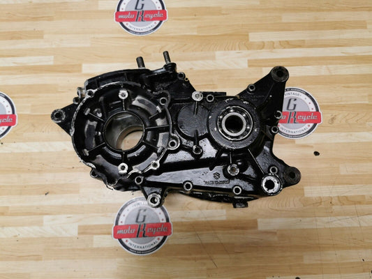 Suzuki PE250 1977 crankcase crank case 1978 1979 11300-41850