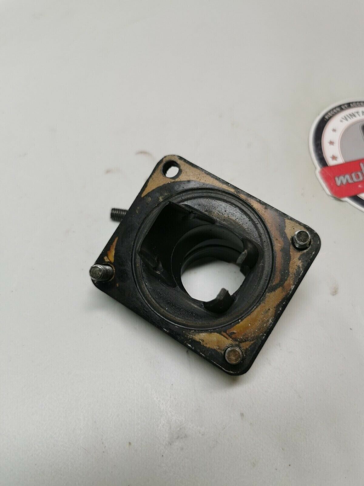 Yamaha DT100 1976 intake manifold carburetor joint insulator pipe