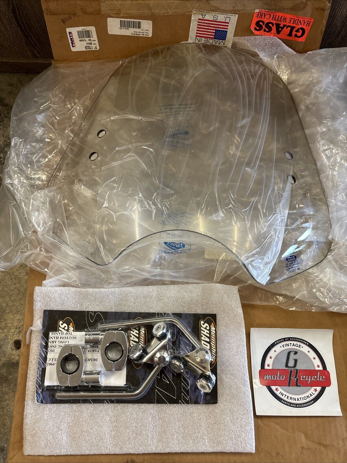 NOS MEMPHIS SHADES THE SHOOTER SOLAR WINDSHIELD 19"W X 14"H MEM1619