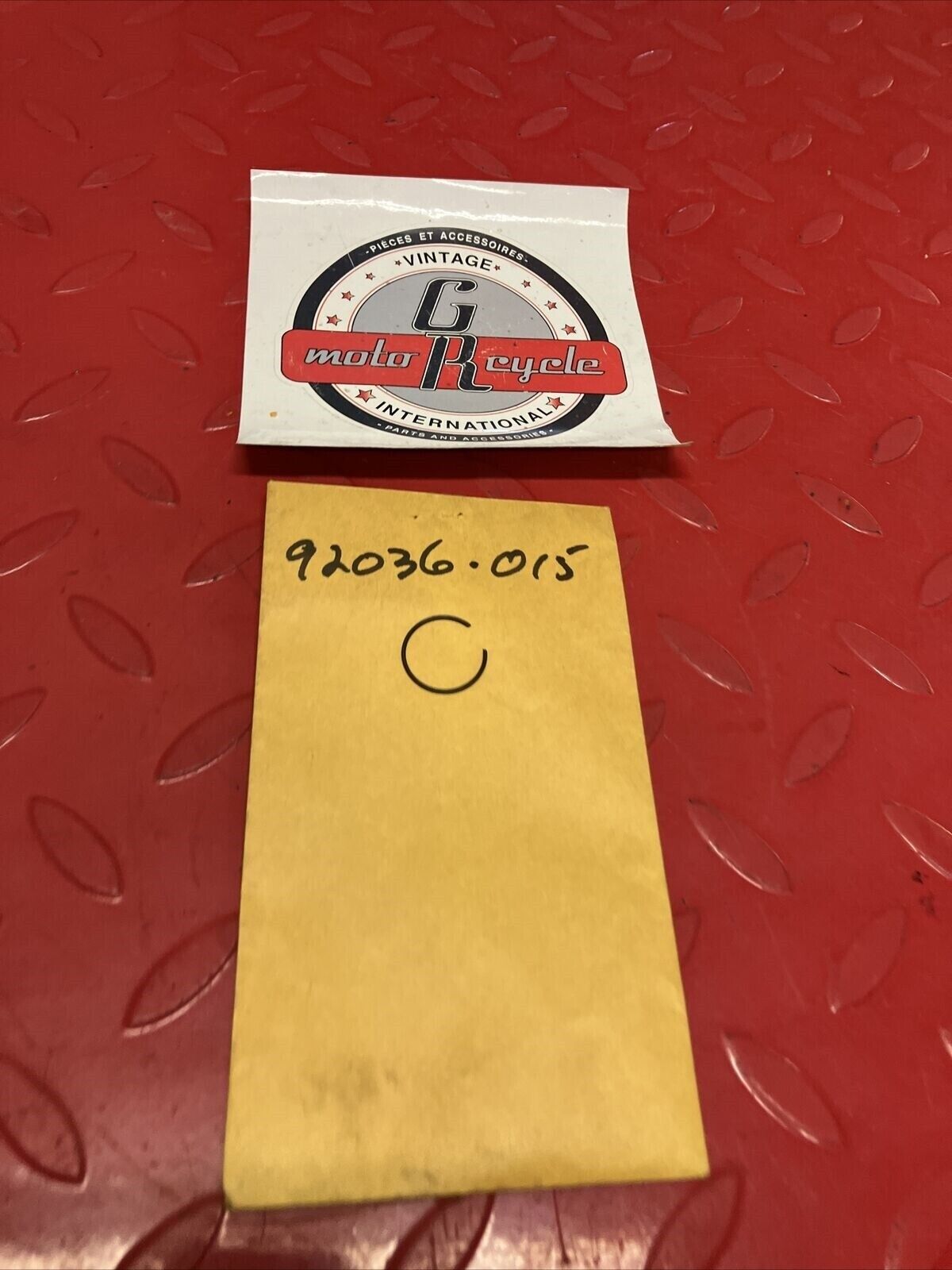 NOS KAWASAKI PISTON PIN CIRCLIP SNAP RING 92036-015 K19