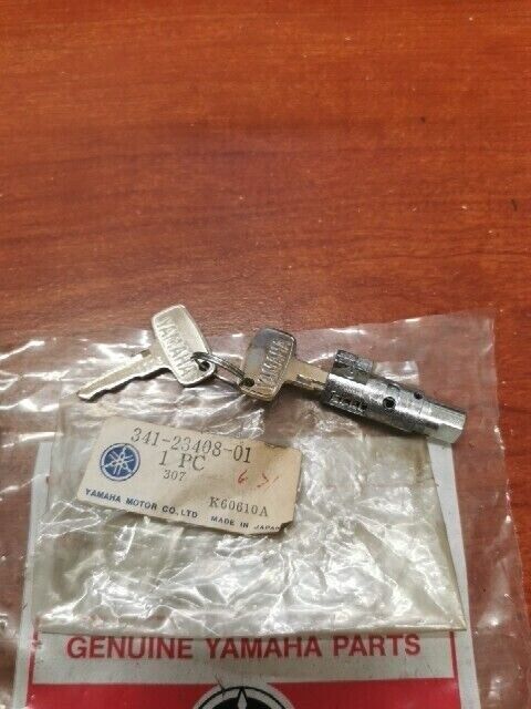 NOS Yamaha DT100 DT125 DT175 DT250 DT400 STEERING LOCK 341-23408-01-00 Y167
