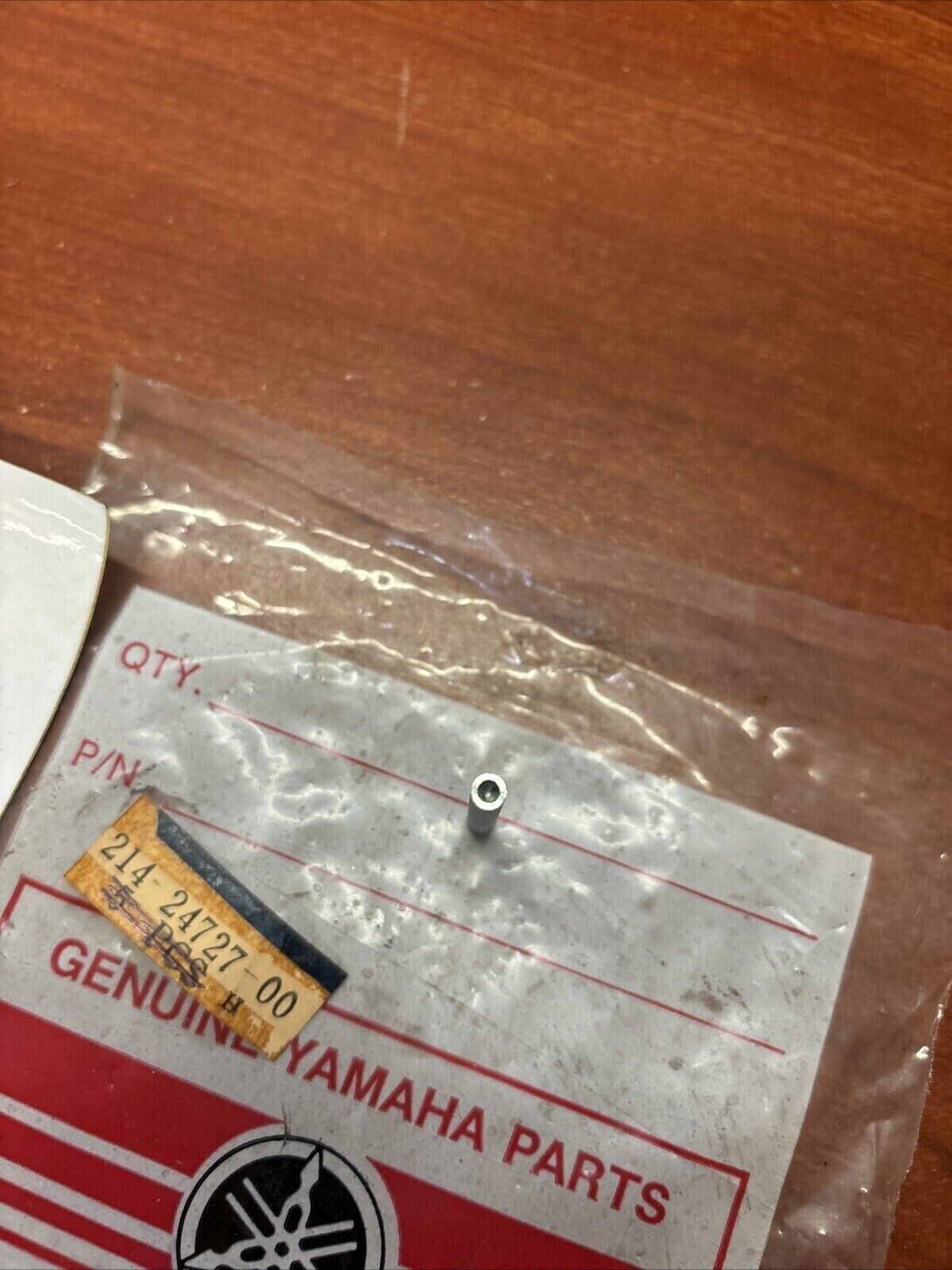 NOS Yamaha AT1 CT1 DT1 SEAT FITTING PIN 214-24727-00-00 SUB 90249-04068-00 Y182