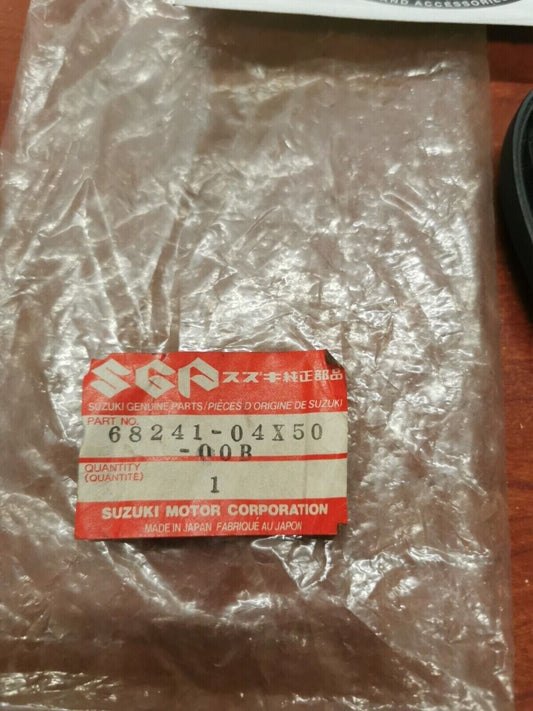 NOS Suzuki DL650 VL1500 AN400 VS700 VS800 FUEL TANK MOLDING 68241-04X50-00B S21