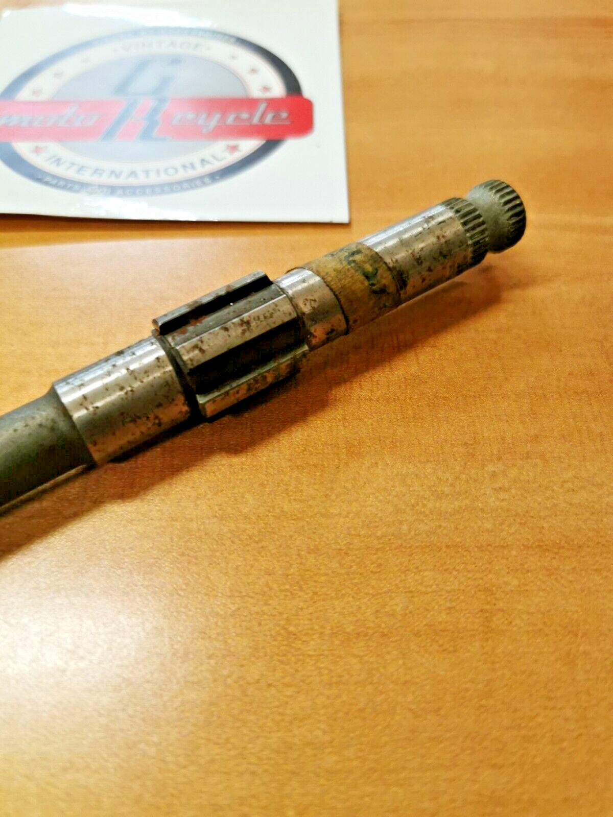 NOS SUZUKI GT380 KICK SHAFT 26211-33000  S6