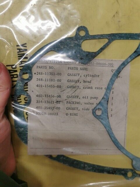 NOS Yamaha MX125 YZ125A COMPLETE GASKET KIT 402-00000-20-00 402-W0001-00-00 Y133