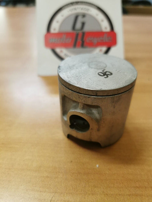 NOS YAMAHA YZ125 1983 PISTON STD 24X-11631-00-95 Y45