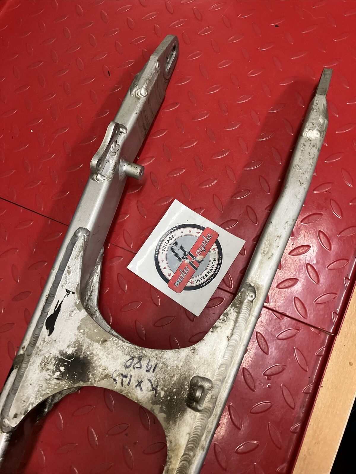 Kawasaki KX125 1980 swingarm rear swing arm 1981