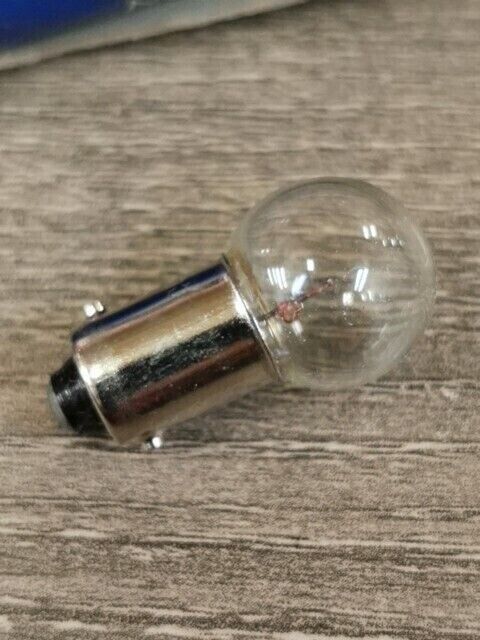 NEW NOS YAMAHA IT125 IT175 1980 - 1983 BULB 3R9-84514-00-00 Y104