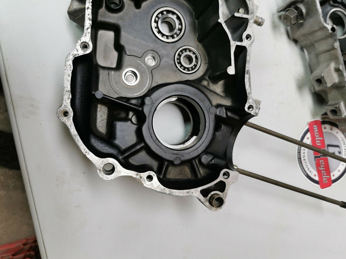 Honda XR100 1984 crankcase left right 1983 1986 1985 1987 11100-KA9-681