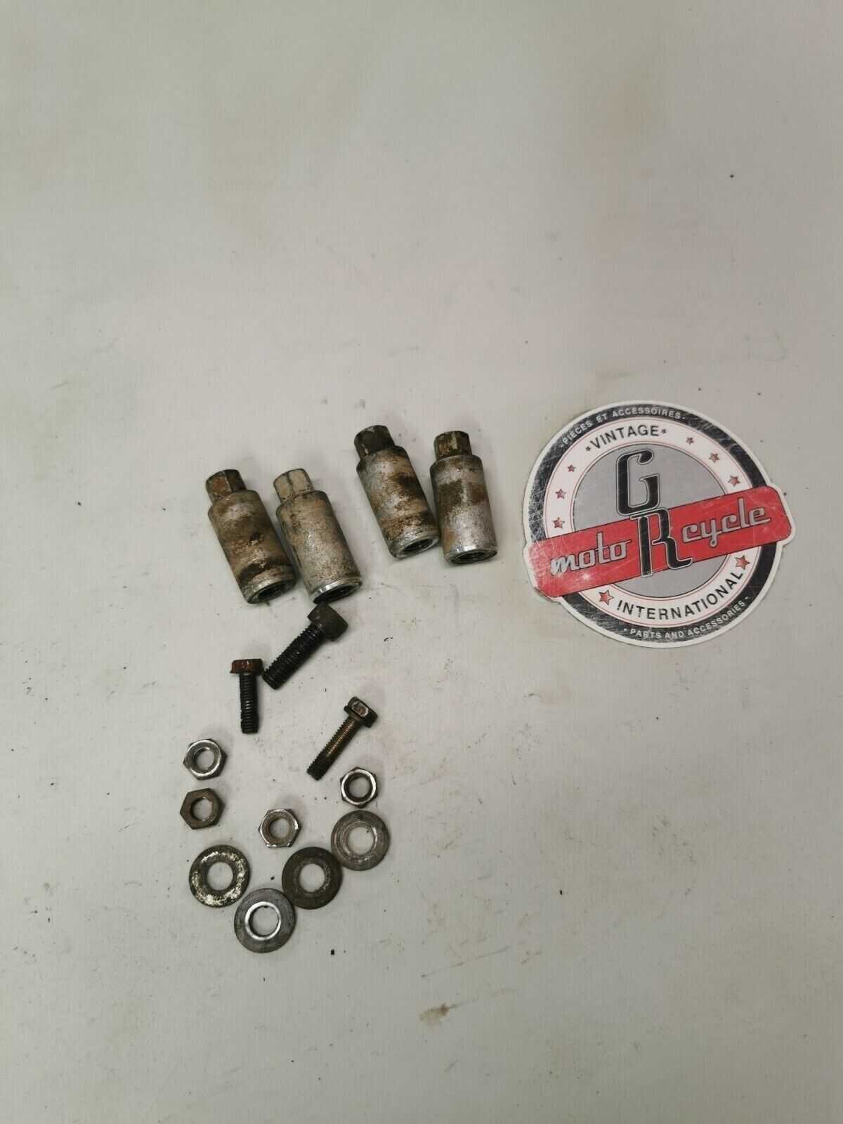 Yamaha DT125 1978 top end cylinder and head bolt nut hardware