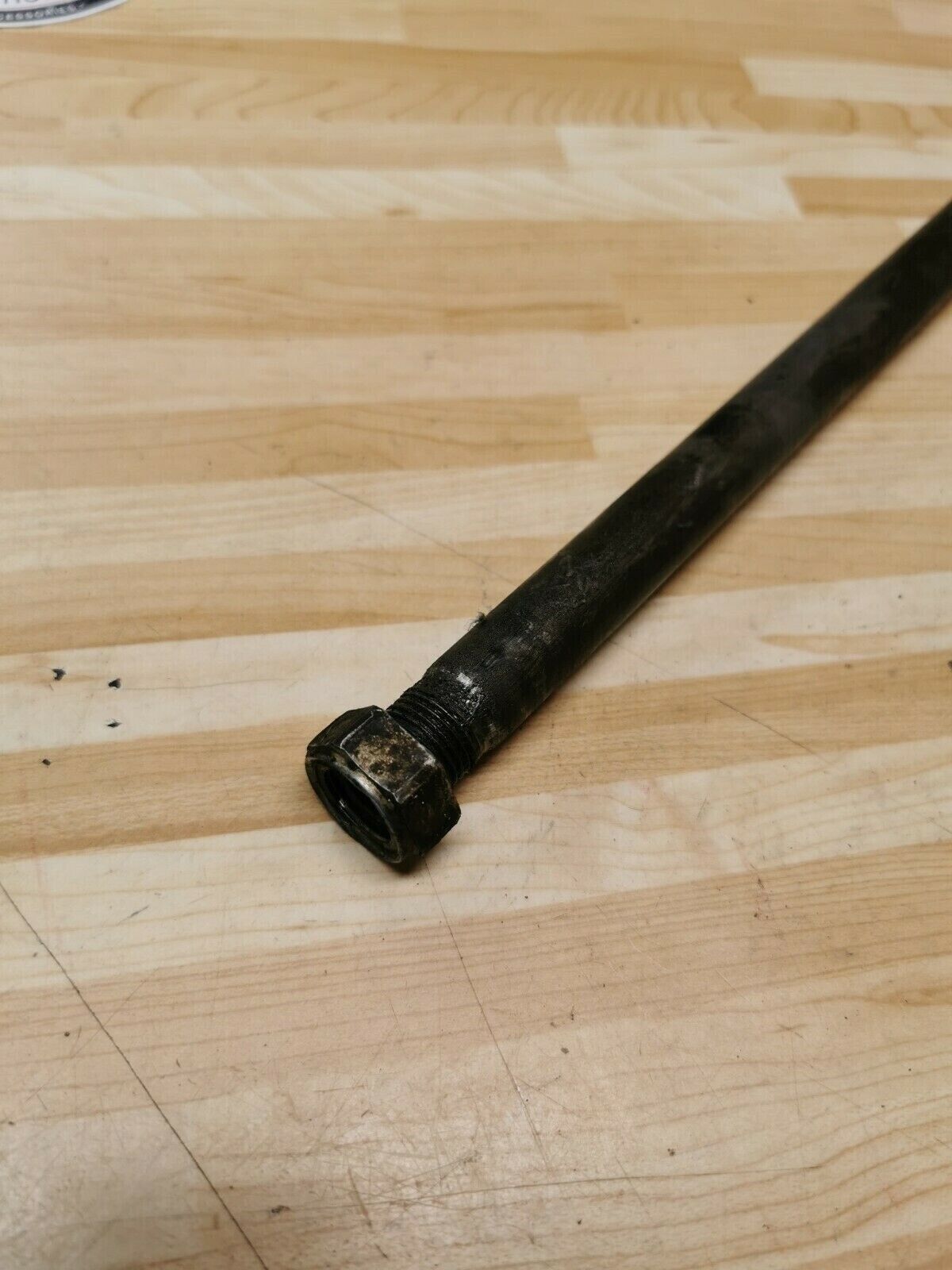 Suzuki RMZ450 2006 swingarm pivot bolt axle shaft