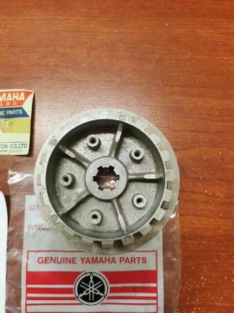 NOS Yamaha AT1 AT2 AT3 CS3 CT1 CT2 CT3 DT125 CLUTCH BOSS 174-16371-01-00 Y161