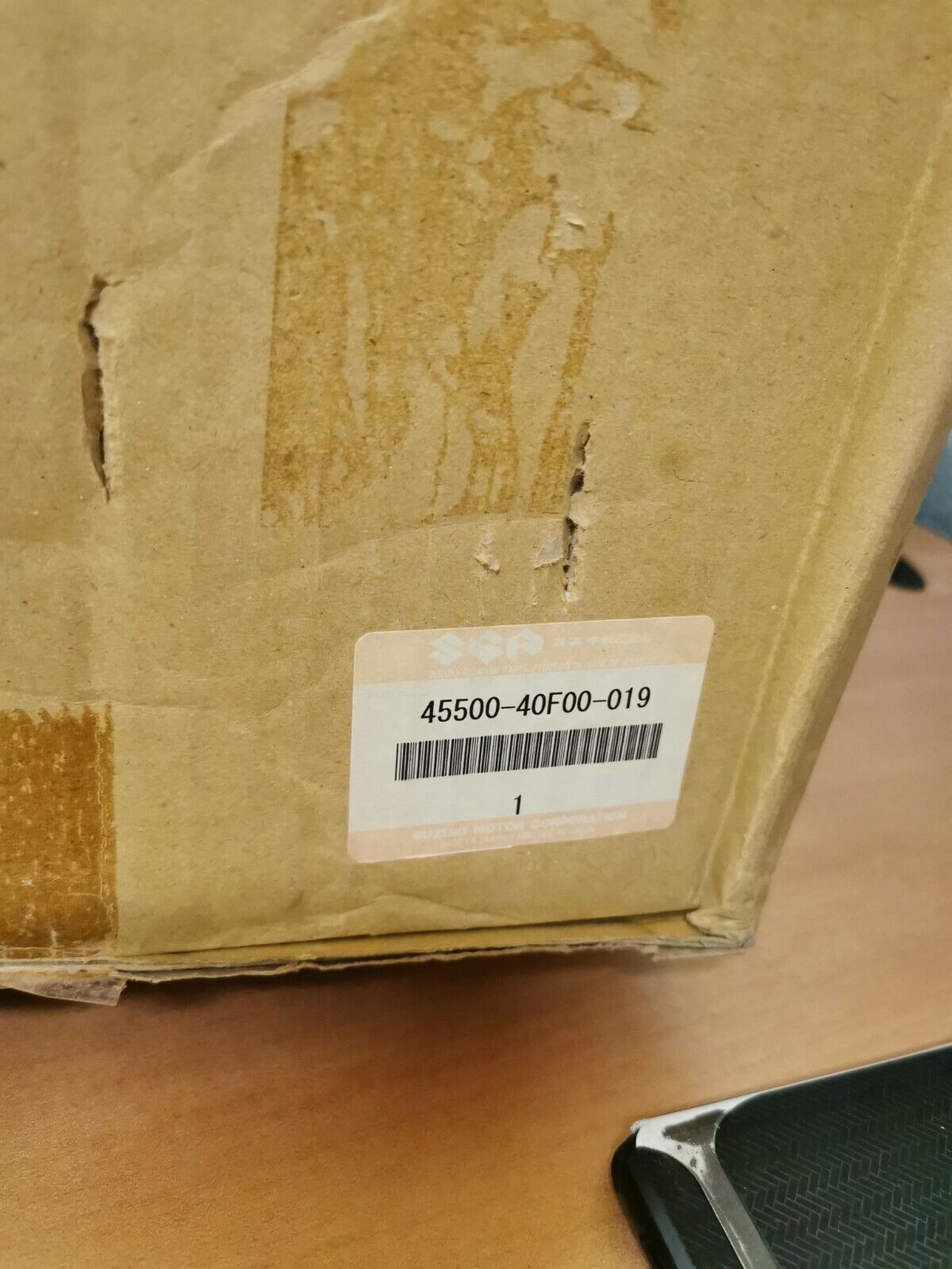 NOS Suzuki 2001 2002 GSX-R1000 SEAT TAIL BOX (BLACK) 45500-40F00-019 SB1