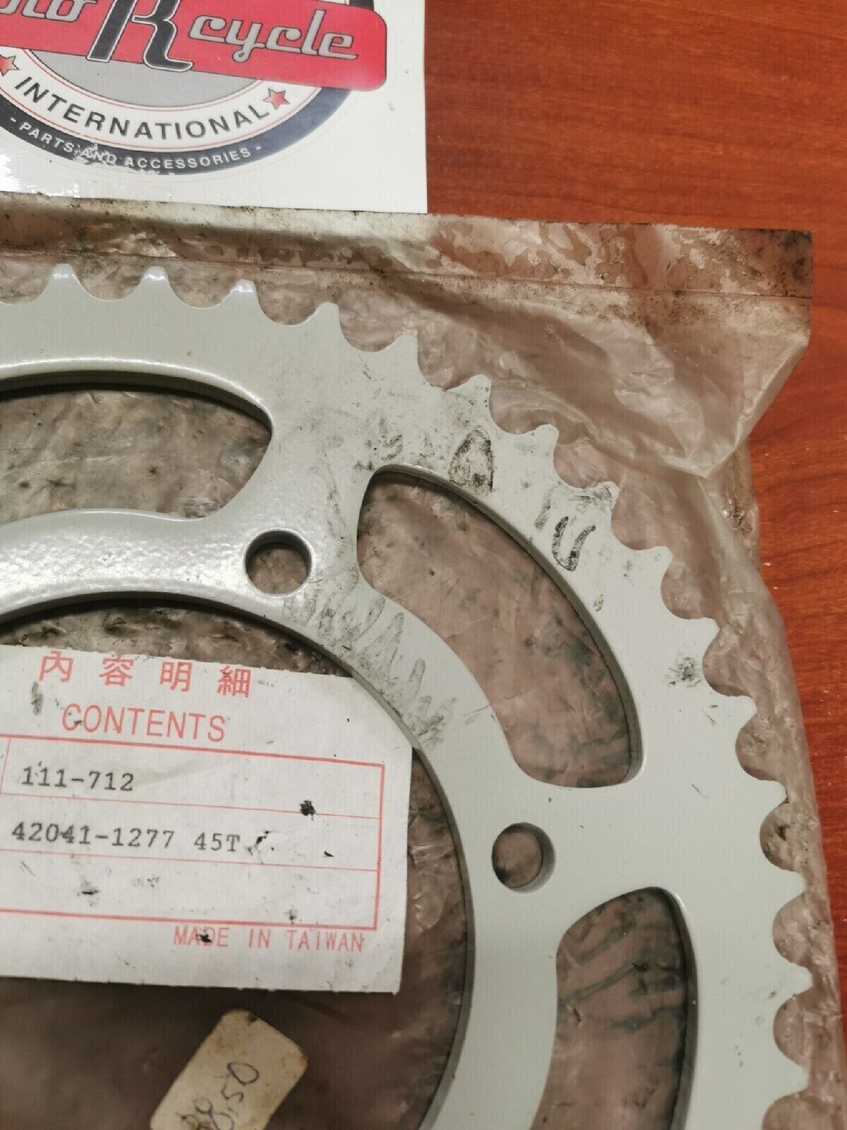 NOS Kawasaki 1988 - 1990 1992 - 2003 EX250 REAR SPROCKET HUB 45T 42041-1277 K24