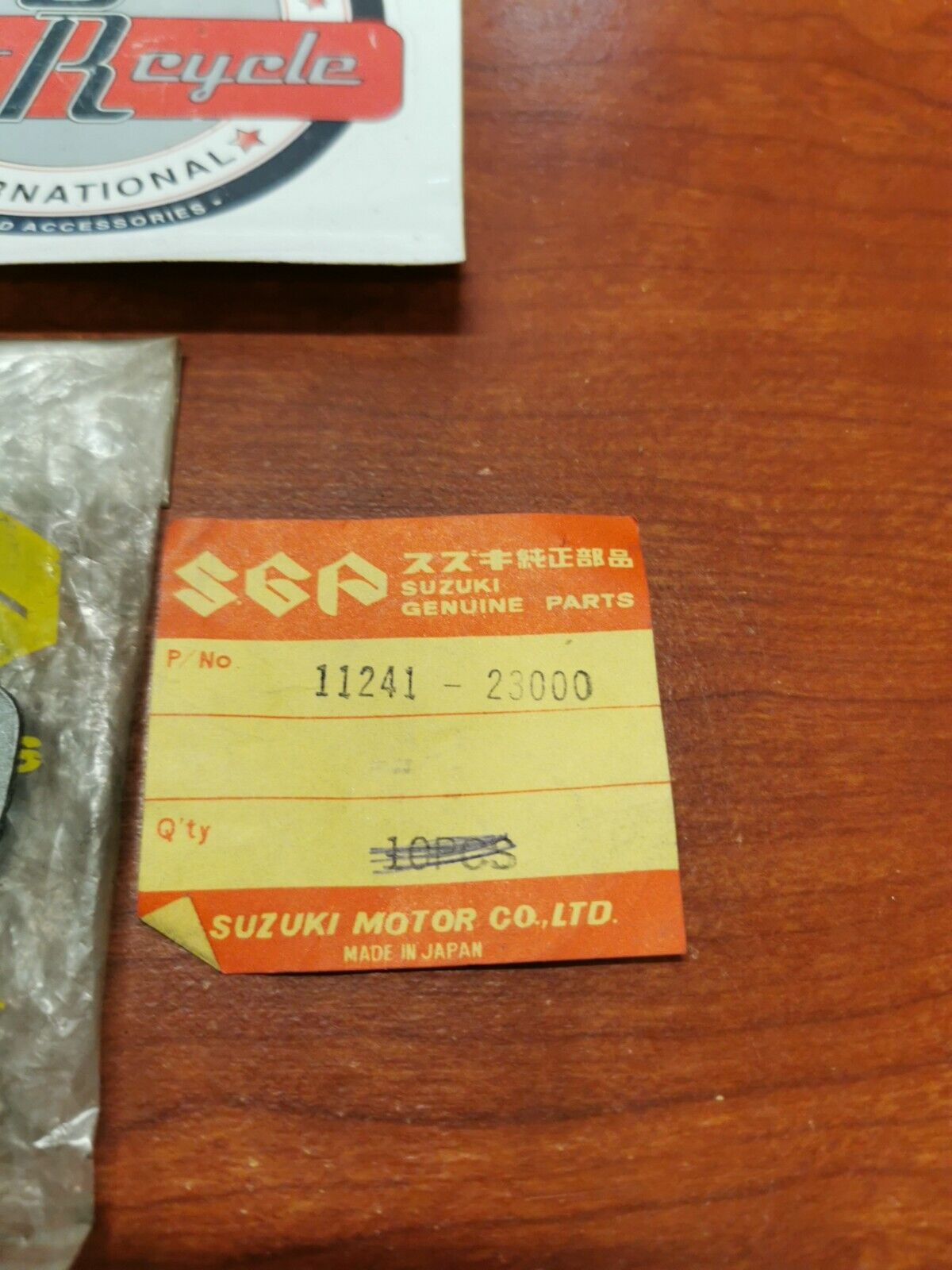 NOS Suzuki RV90 CYLINDER GASKET 11241-23000 SUB. 11241-23020 S16