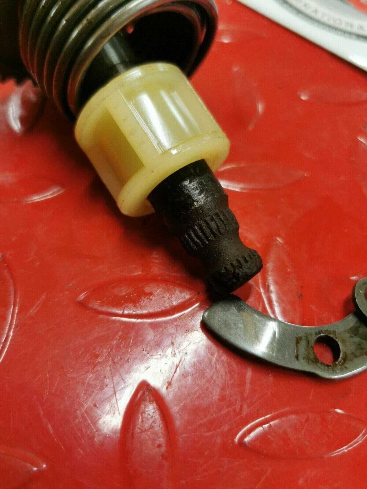 Kawasaki KX80 1979 kickstarter kick starter shaft spindle gear