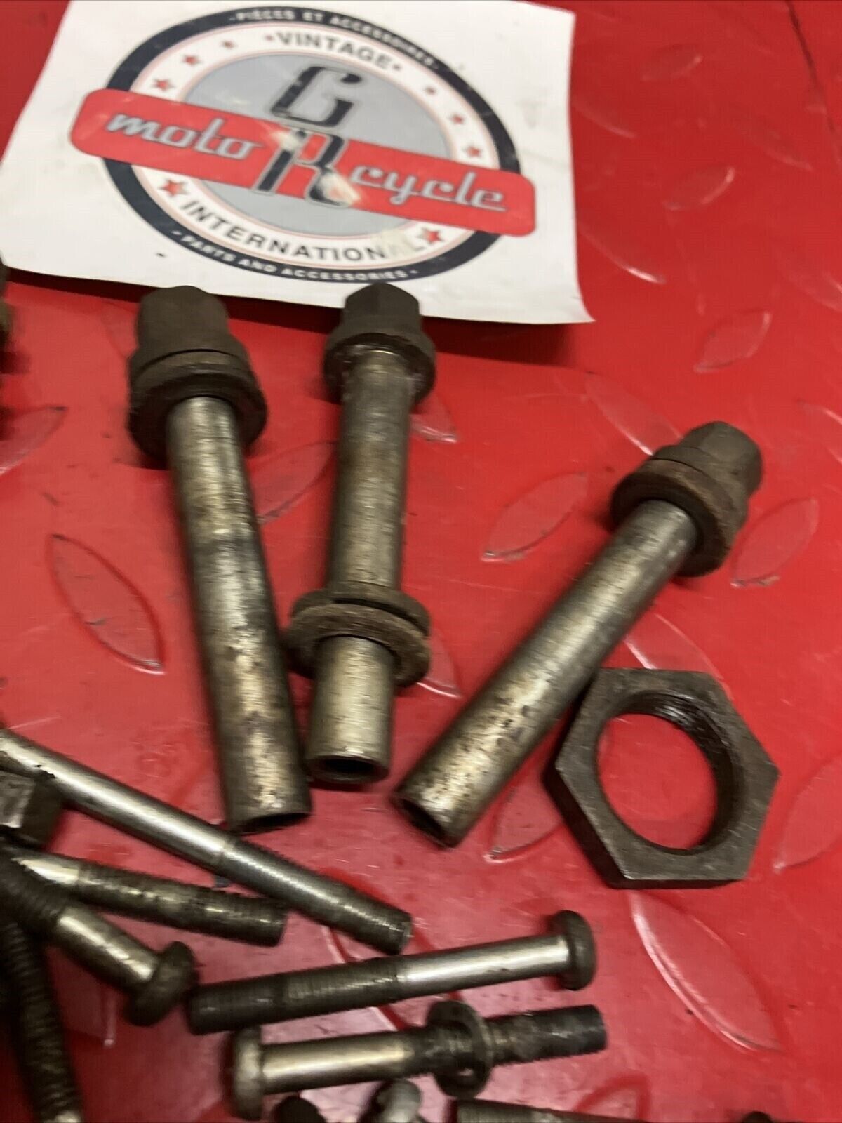 Suzuki TC125 1972 engine motor crankcase cover cylinder head hardware nut bolt