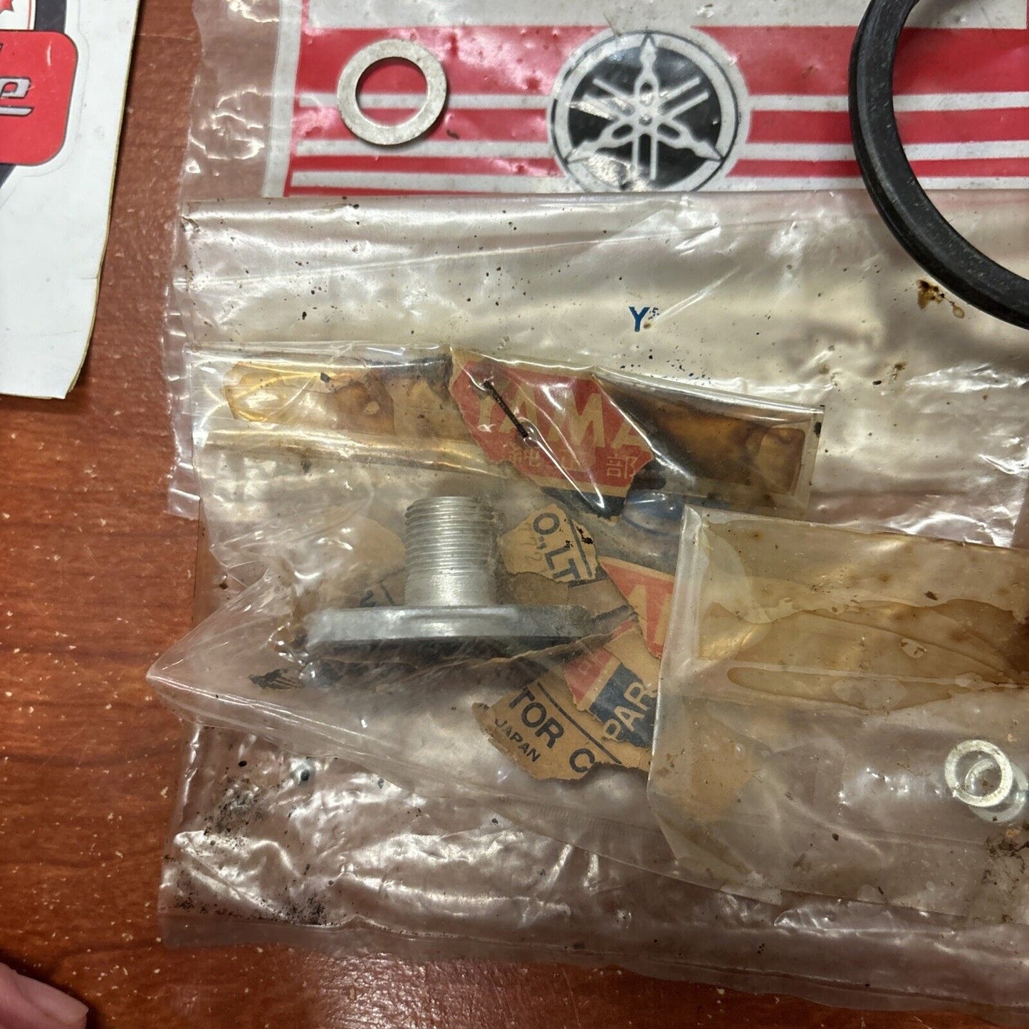 NOS Yamaha TACHOMETER KIT INCOMPLETE 839-83540-00-00 813-17841-00-00 821-17 Y174