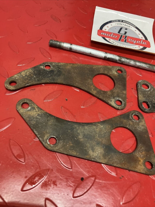 Honda XL175 1975 engine motor mounting plate bracket hanger bolt mount