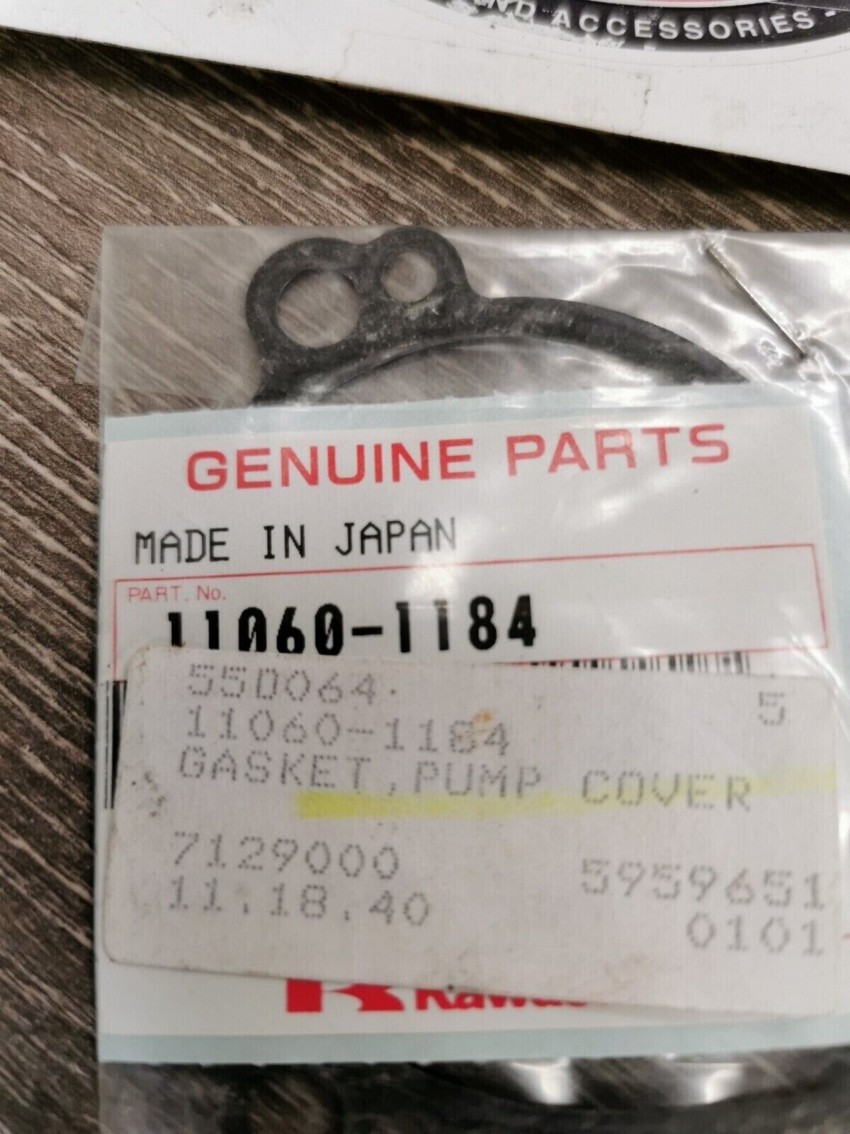 NOS KAWASAKI KX250 1992 - 2003 PUMP COVER GASKET 11060-1184 K31