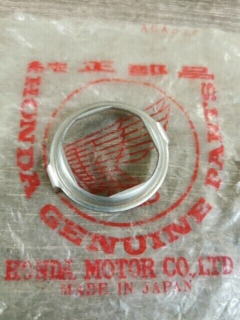 NOS HONDA C110 C65 CA102 RECEIVER GEAR BOX C1105538 SUB BY 44808-011-000 H79