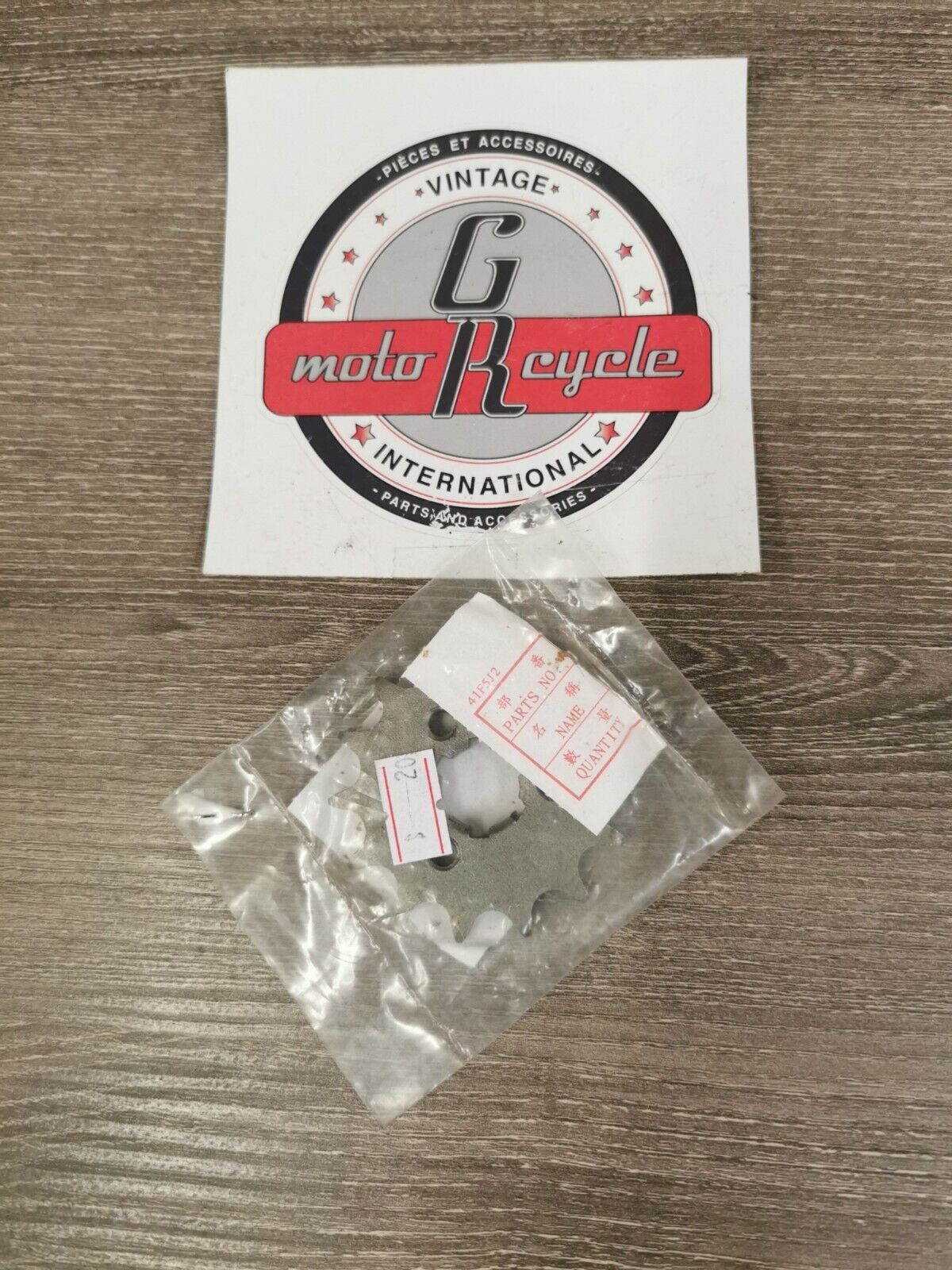 NOS Kawasaki KH125 2000 - 2004 SPROCKET OUTPUT 14T 110-713 J19