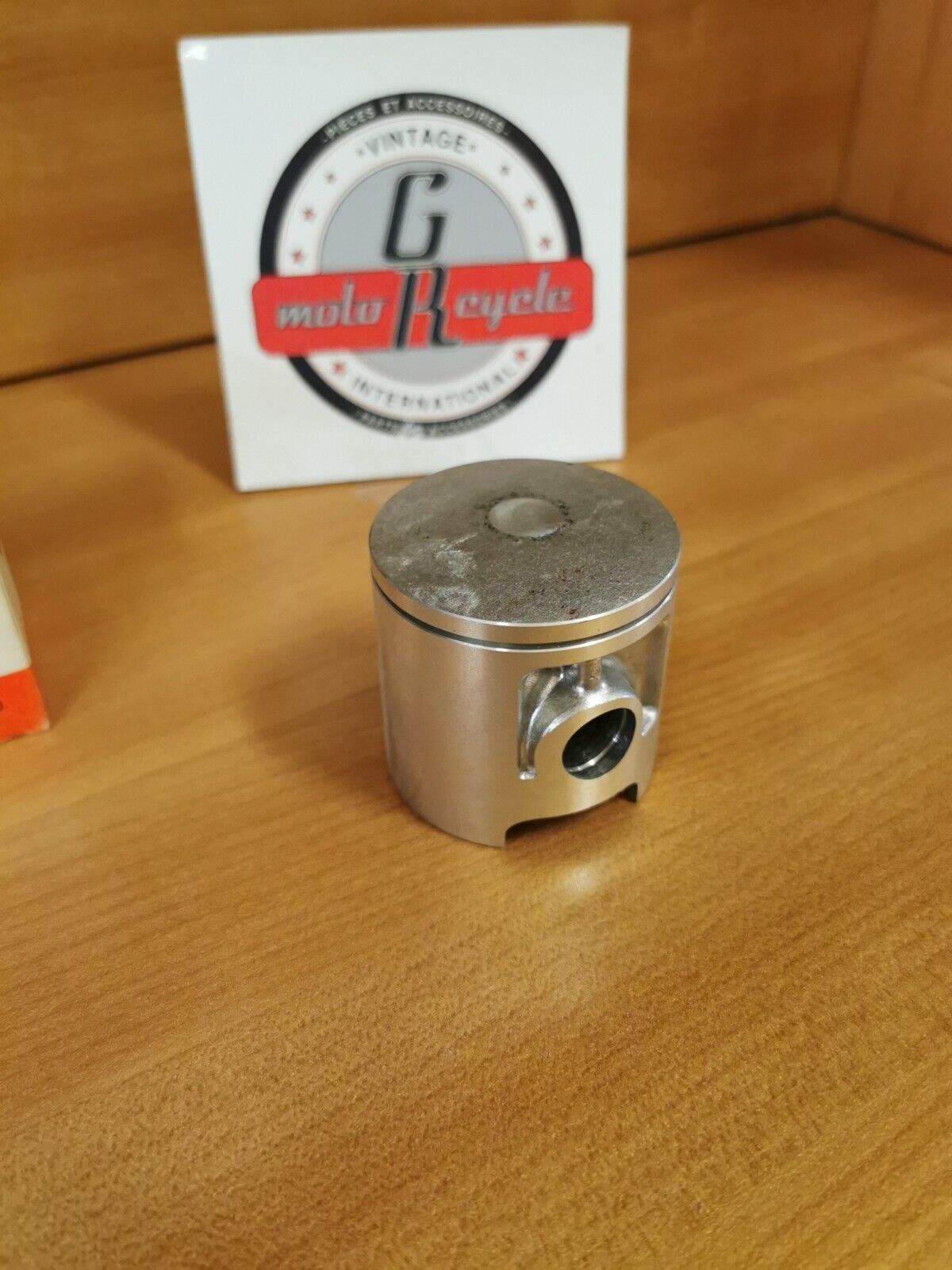 NOS YAMAHA YZ125 MX125 1974 - 1977 PISTON 2 O/S 0.50 537-11636-02-00 Y46