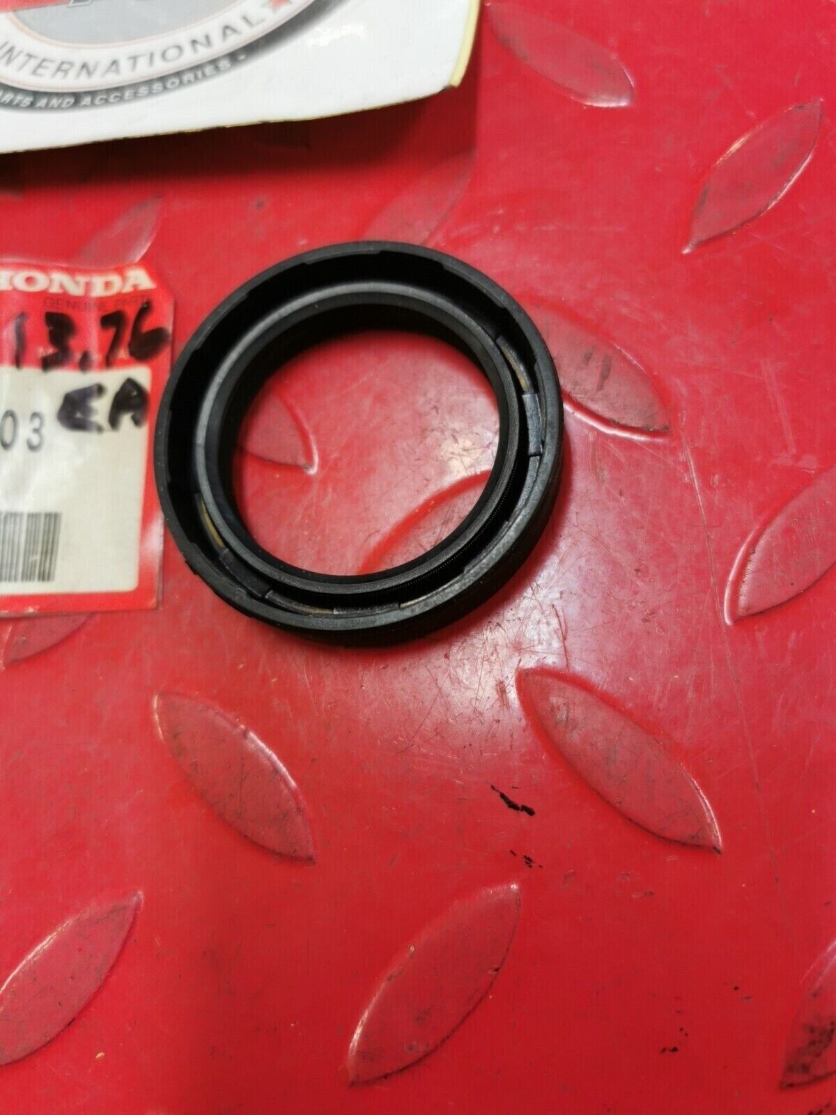 NOS Honda XL500 CB750 CB900 XR250 CB650 CX500 XR500 OIL SEAL 91255-461-003 H27