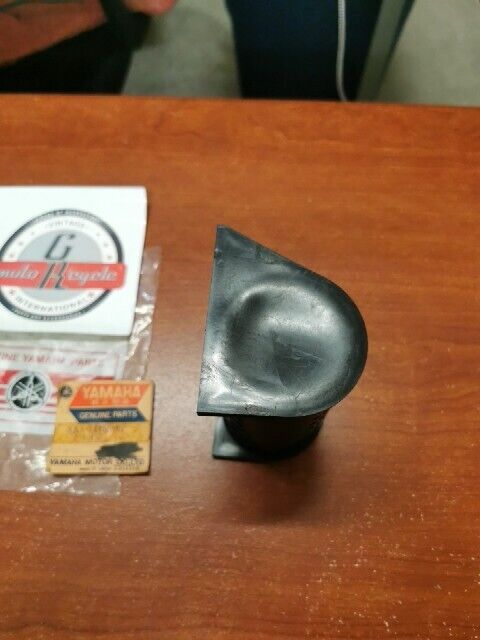 NOS Yamaha 1978 EX340 1976 1977 1979 - 1981 EX440 PIPE 8A5-14466-01-00 Y179