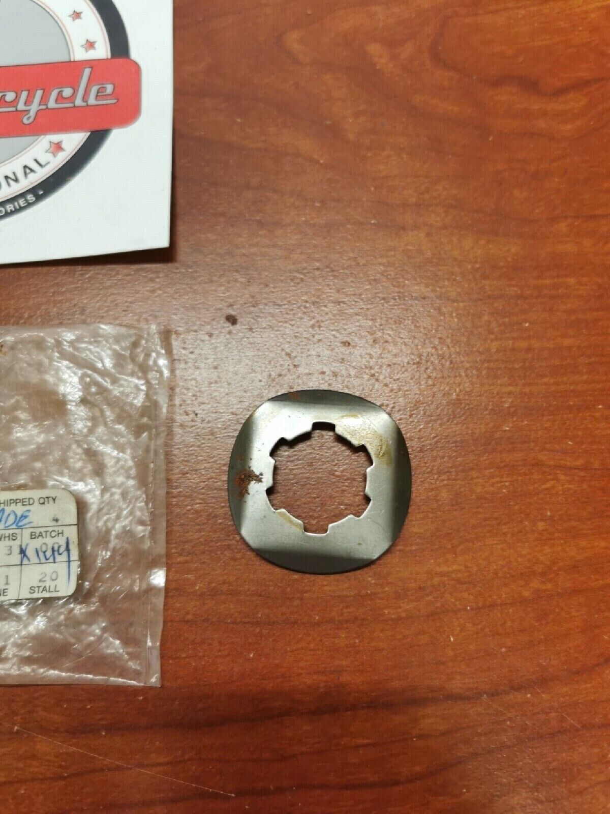 NEW Yamaha LOCK WASHER 90215-21239-00 Y68
