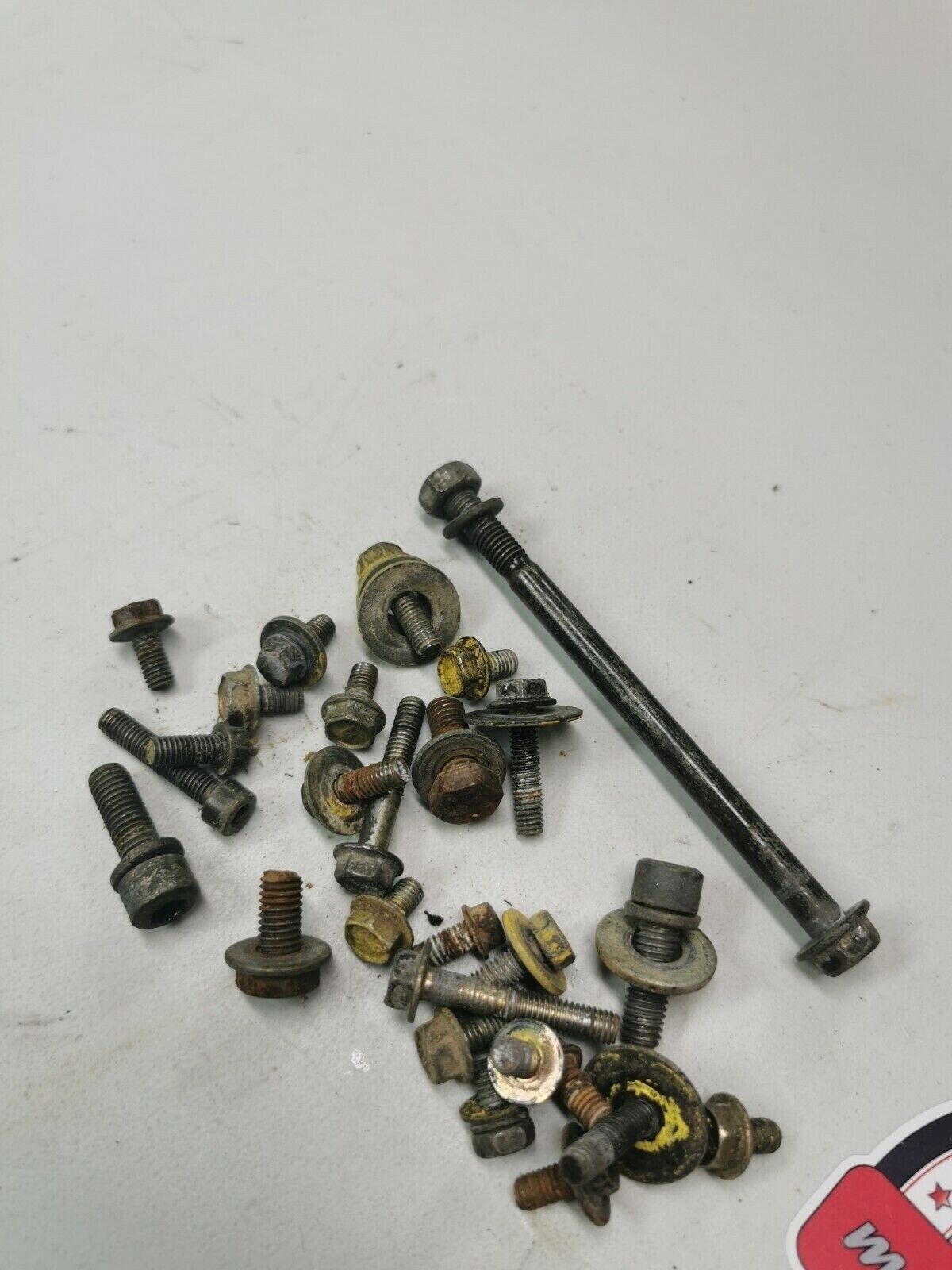 Suzuki RM125 1997 frame chassis subframe fender plastics bolt nut hardware lot