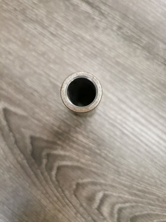 NOS YAMAHA SPACER 90560-17214-00 Y57