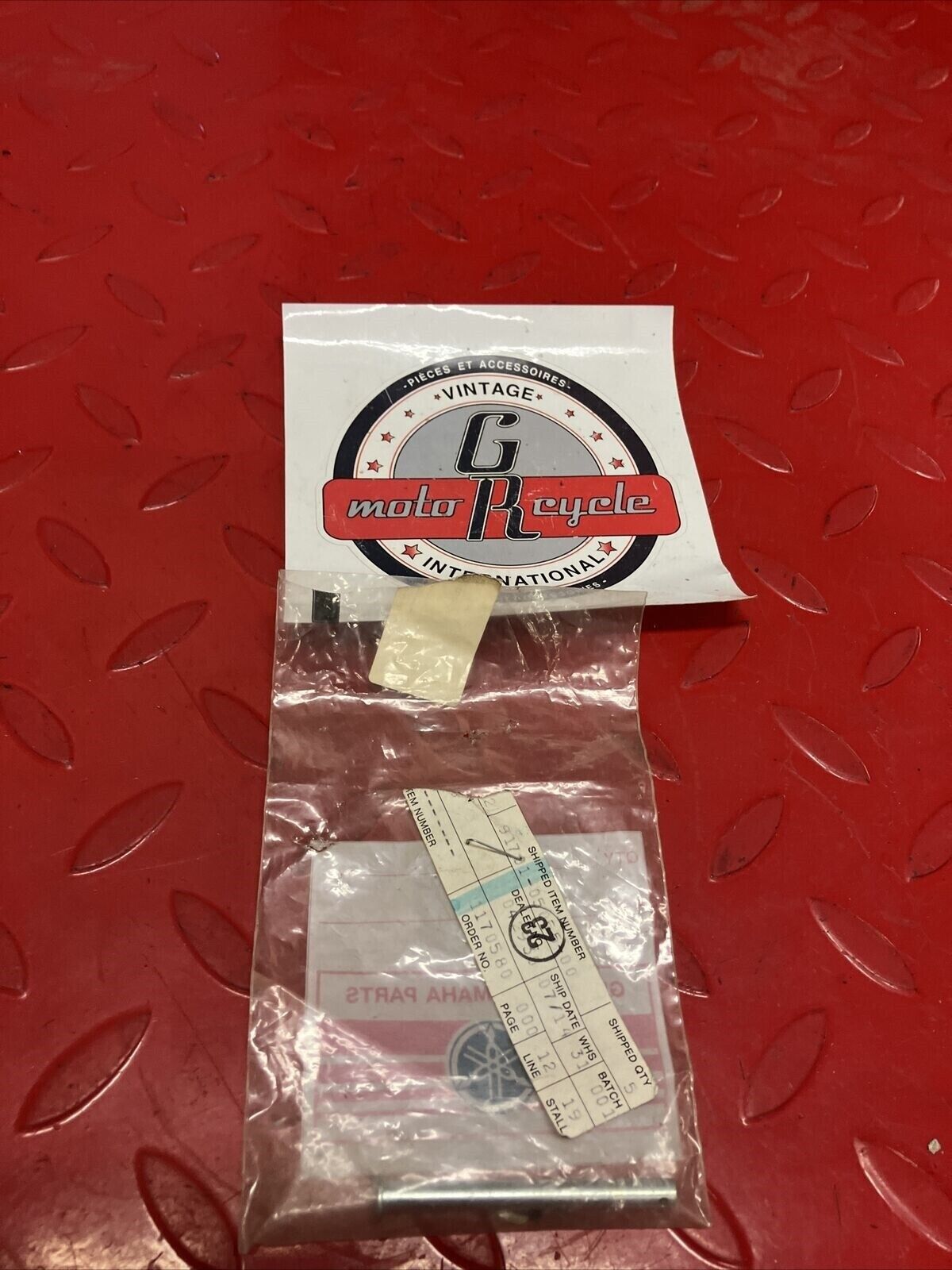 NEW NOS YAMAHA CLEVIS PIN 91701-05055-00 Y65
