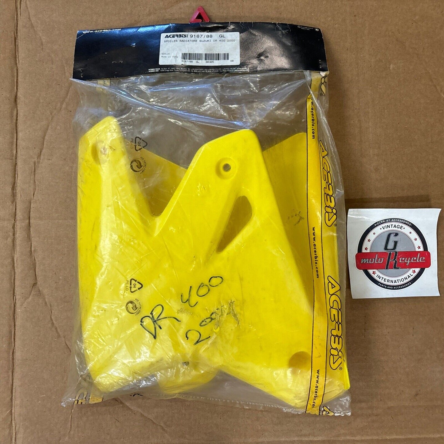NOS ACERBIS DRZ400 DR400 Radiator Shrouds 2043680230 9187-88