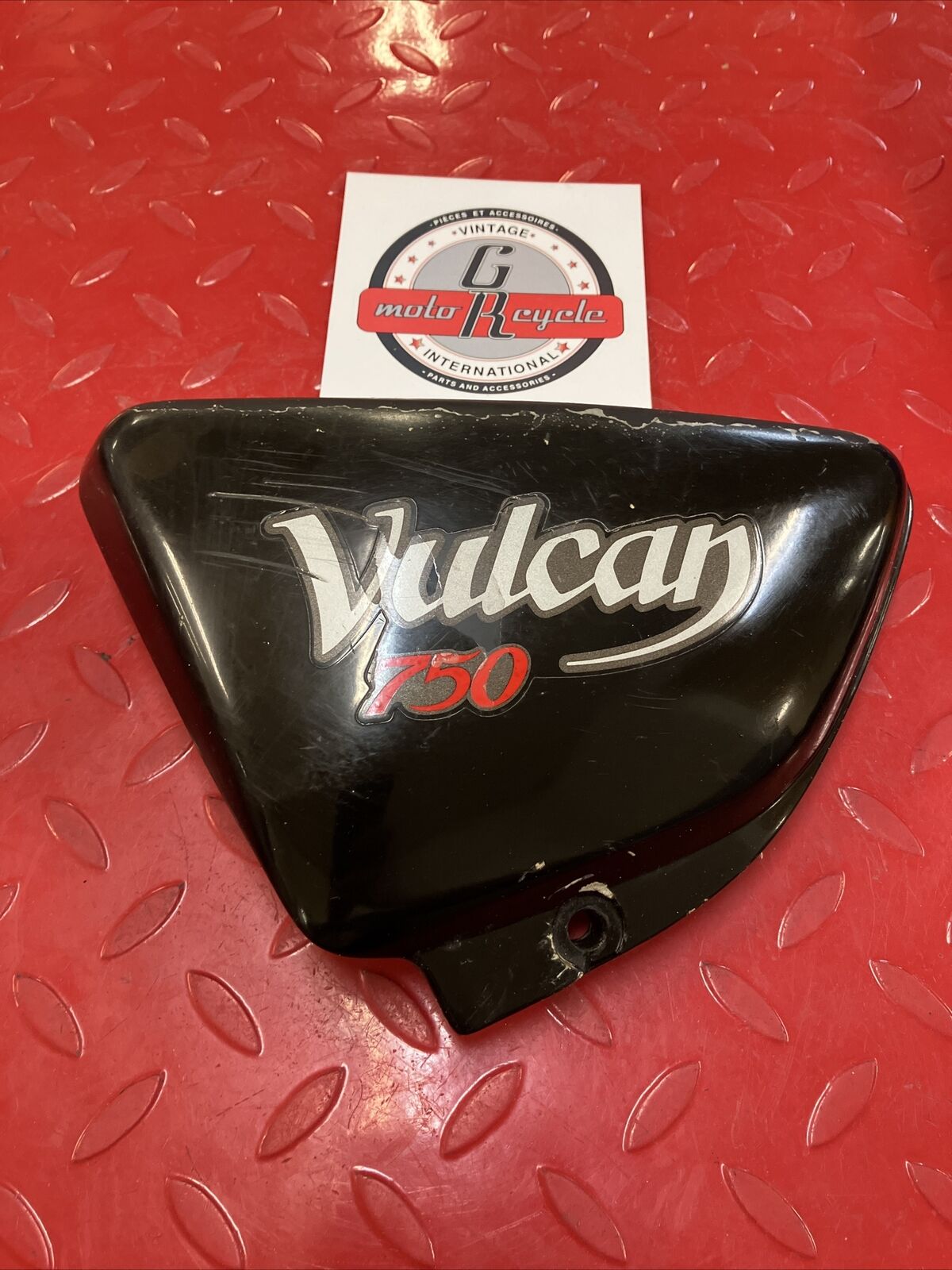 Kawasaki VN750 1986 Vulcan 750 left side cover panel fairing